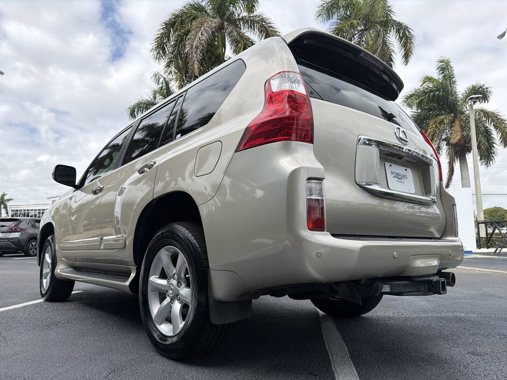 Used 2012 Lexus GX 460 w/ Comfort Plus Pkg AWD/4WD image 19