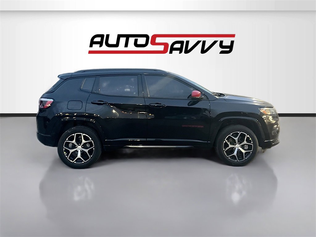 Used 2023 Jeep Compass Limited image 8