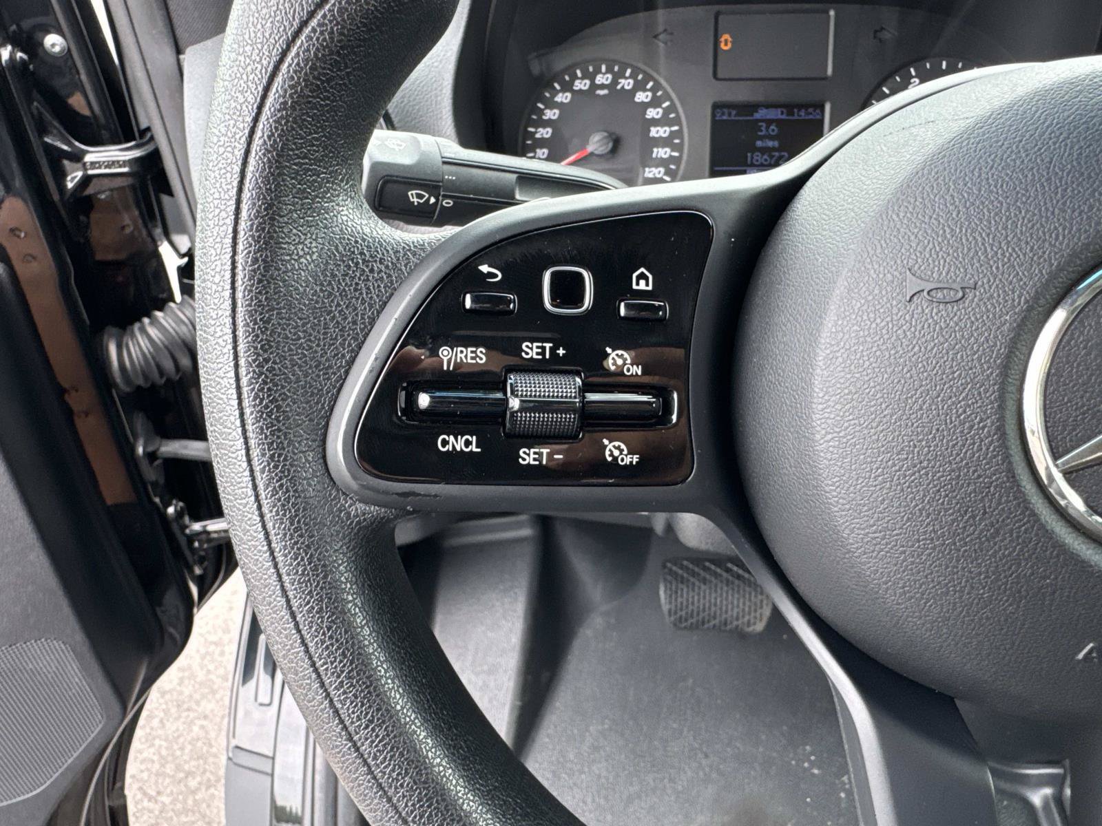 Used 2020 Mercedes-Benz Sprinter 2500 image 28