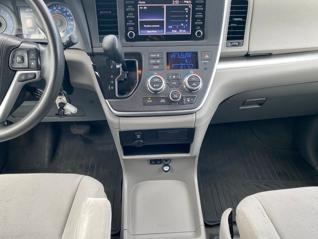 Used 2020 Toyota Sienna L image 15