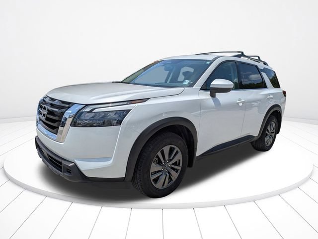 Used 2025 Nissan Pathfinder SV FWD image 8