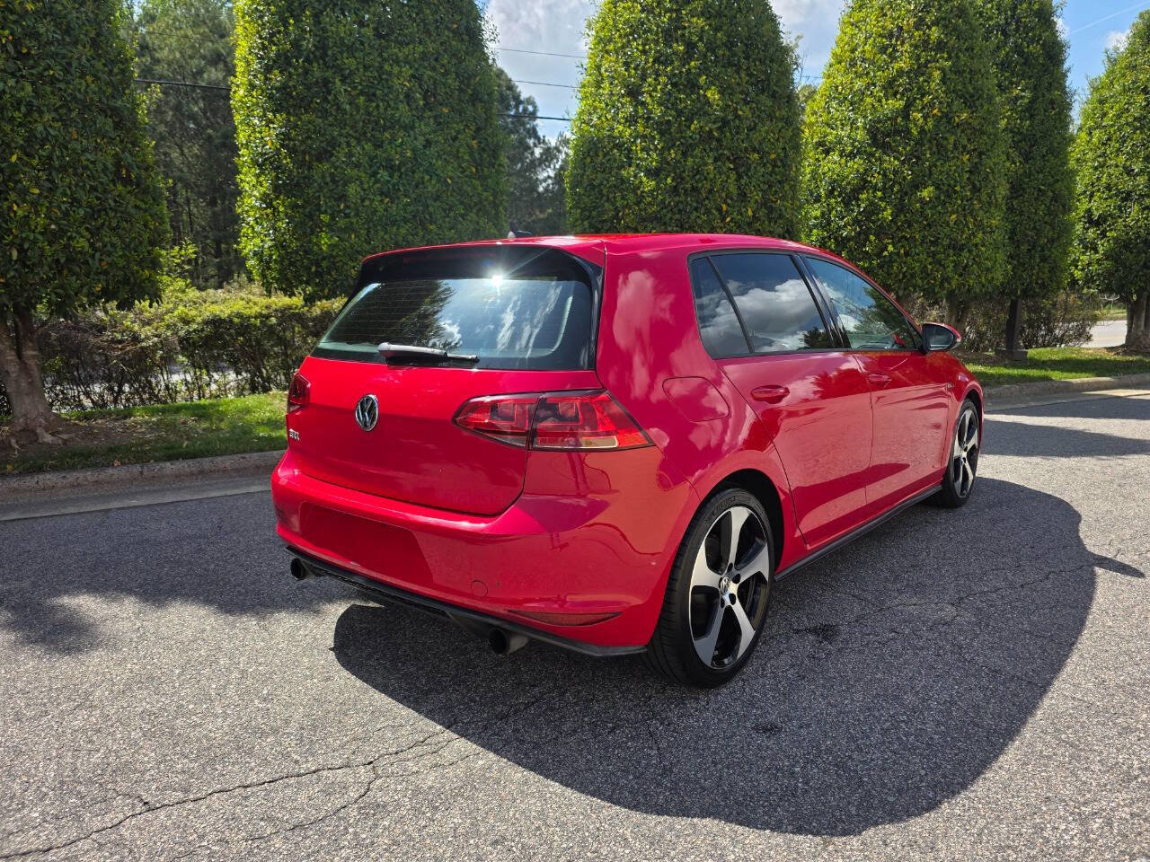 Used 2015 Volkswagen GTI SE w/ Lighting Package (SEL) FWD image 5