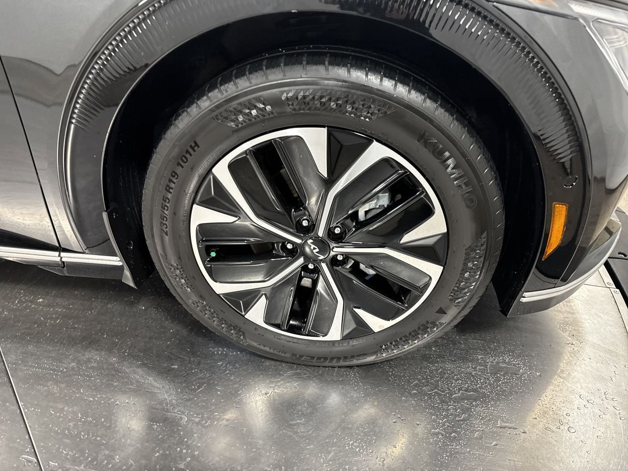 Certified 2023 Kia EV6 Wind w/ Wind Technology Package image 14