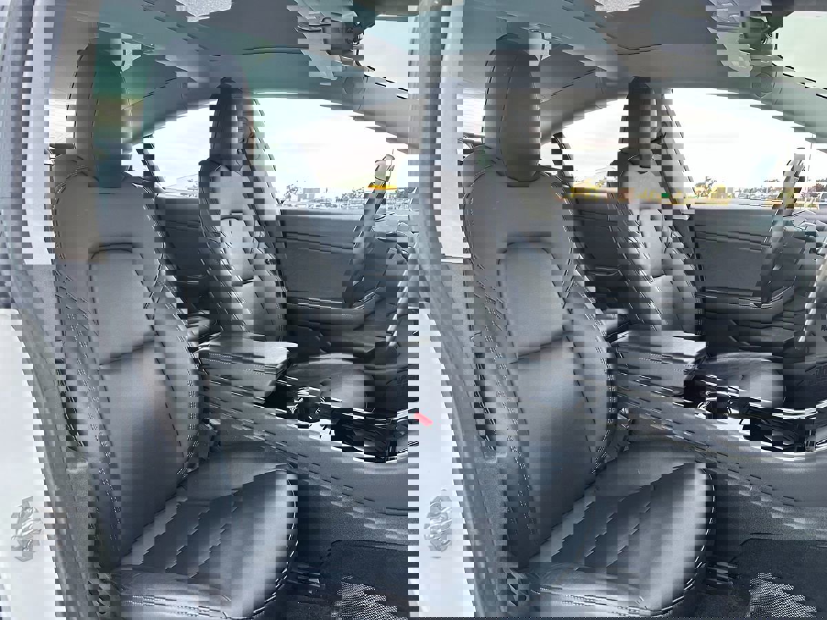 Used 2018 Tesla Model 3 Long Range image 36