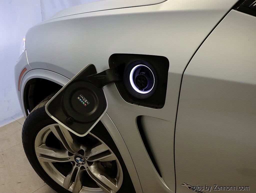 Used 2018 BMW X5 xDrive40e image 10