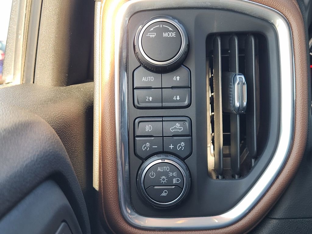 Used 2021 Chevrolet Silverado 2500 High Country image 20
