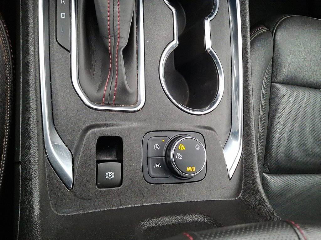 Used 2023 Chevrolet Traverse RS image 25