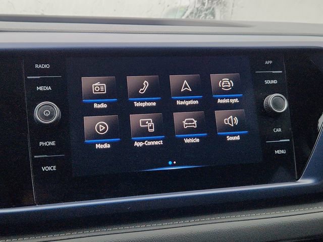 Used 2024 Volkswagen Taos SE image 38