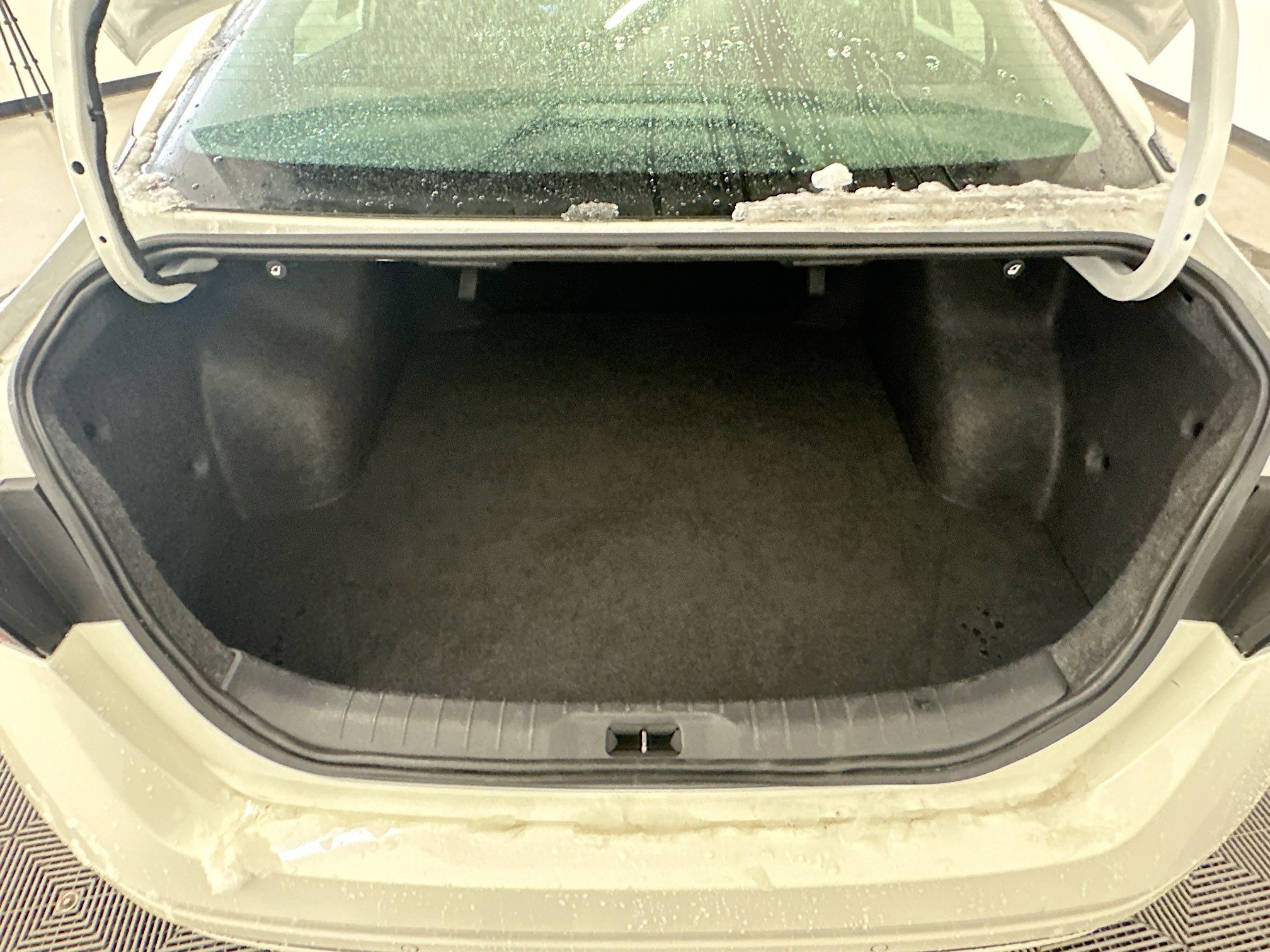 Used 2025 Nissan Altima 2.5 SV image 29