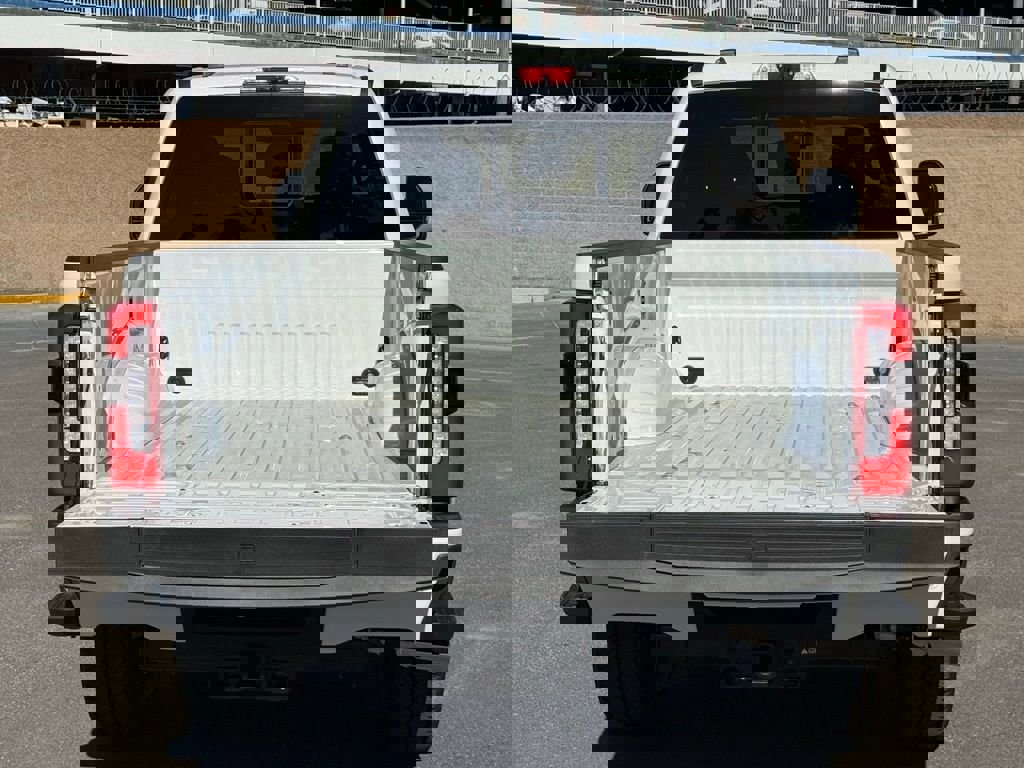 New 2026 Ford F350 Platinum w/ FX4 Off-Road Package image 17