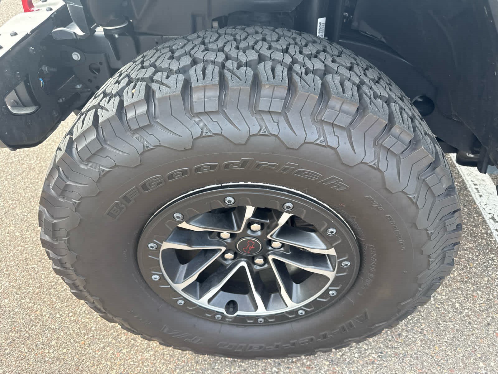 Used 2025 Jeep Wrangler Unlimited Rubicon AWD/4WD image 6