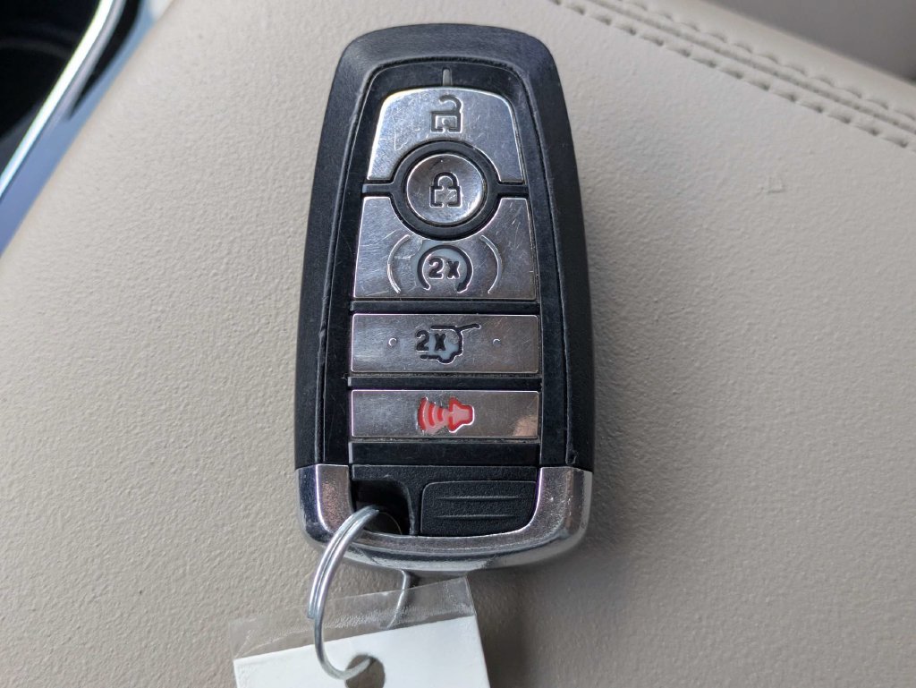 Used 2022 Lincoln Nautilus Reserve w/ Luxury Package FWD image 34