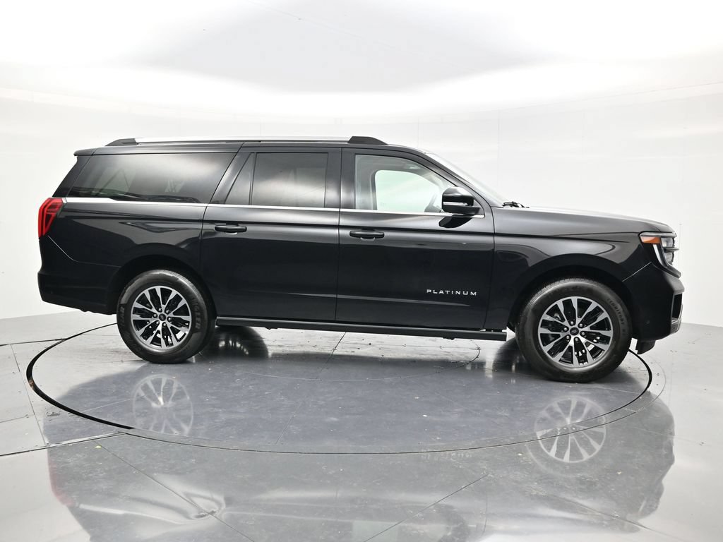 Used 2025 Ford Expedition Max Platinum AWD/4WD image 4