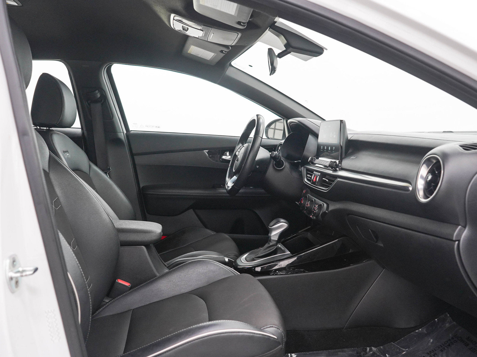 Used 2021 Kia Forte GT-Line FWD image 11