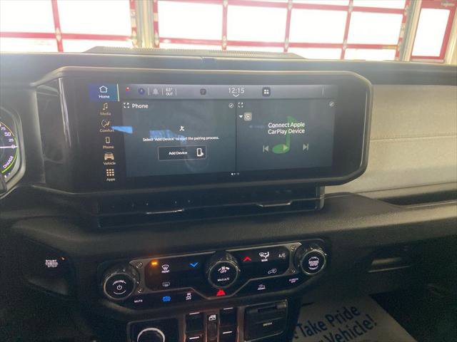 Certified 2025 Jeep Wrangler Willys 4xe image 30