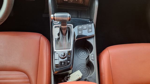 Used 2023 Kia Sportage SX image 31