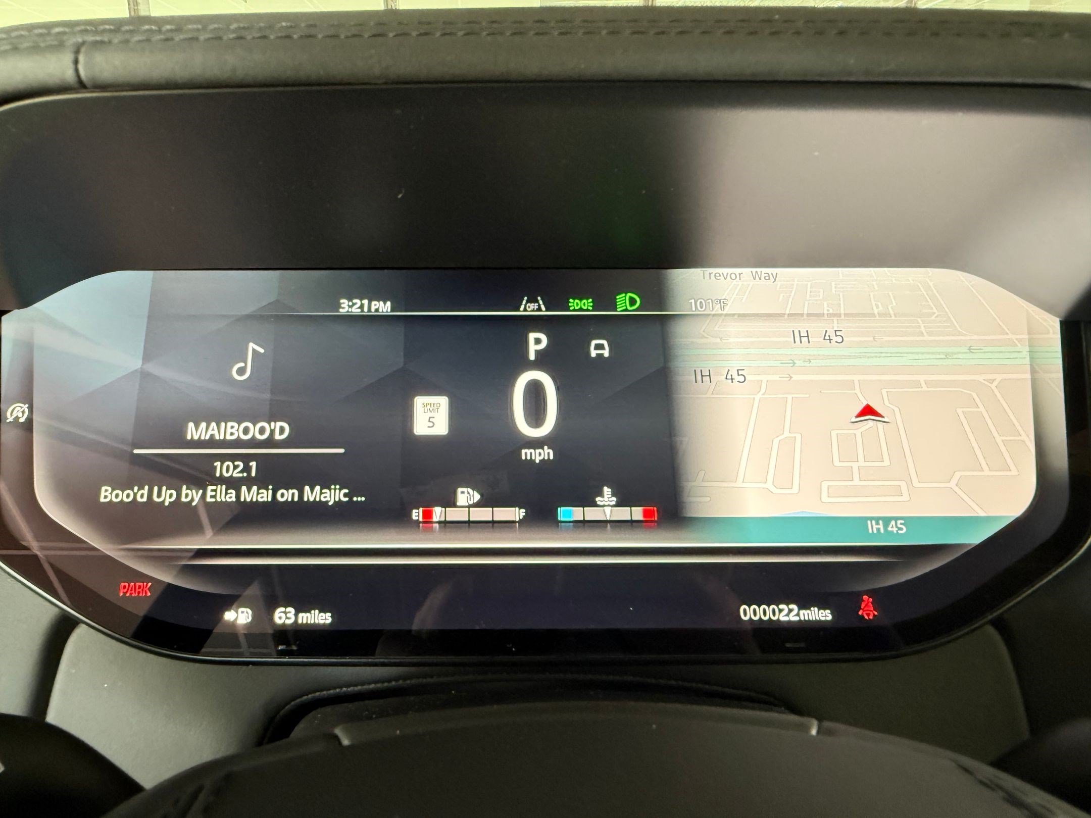 New 2026 Land Rover Range Rover SE AWD/4WD image 18