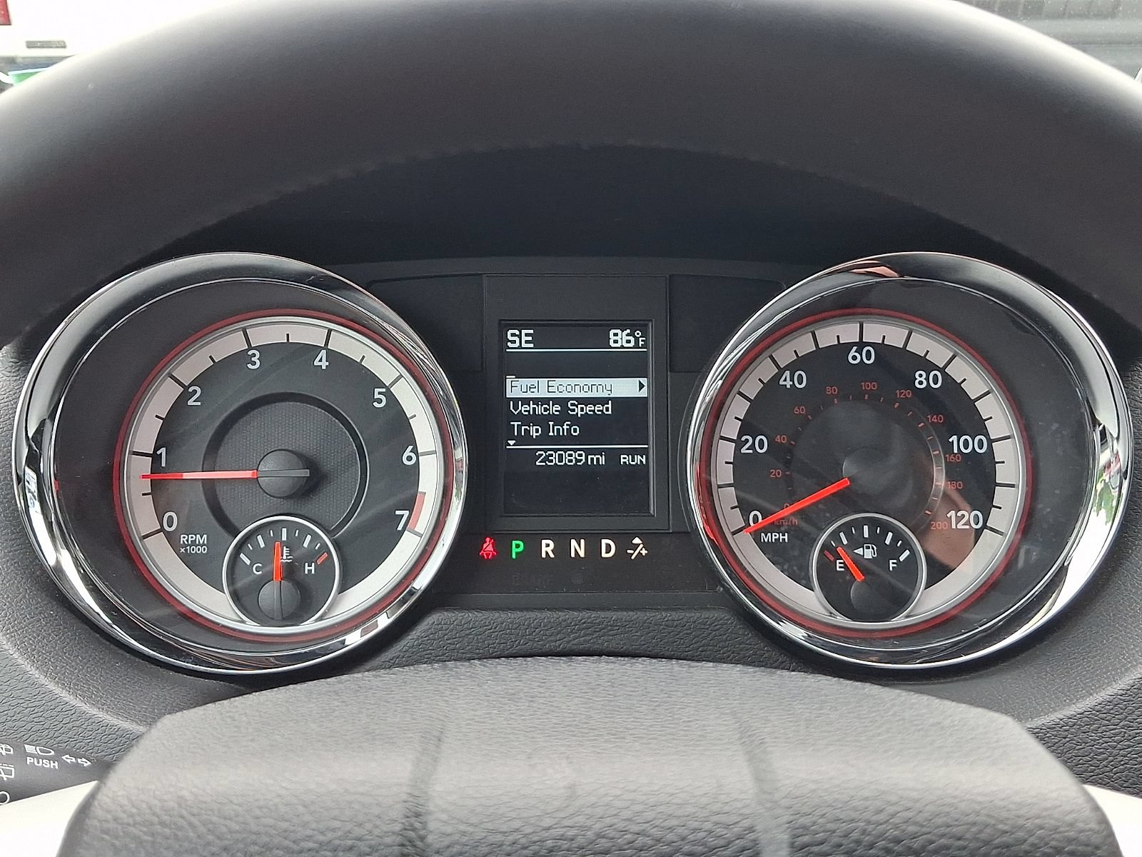 Used 2015 Dodge Grand Caravan SXT w/ Rear Park Assist Package FWD image 22