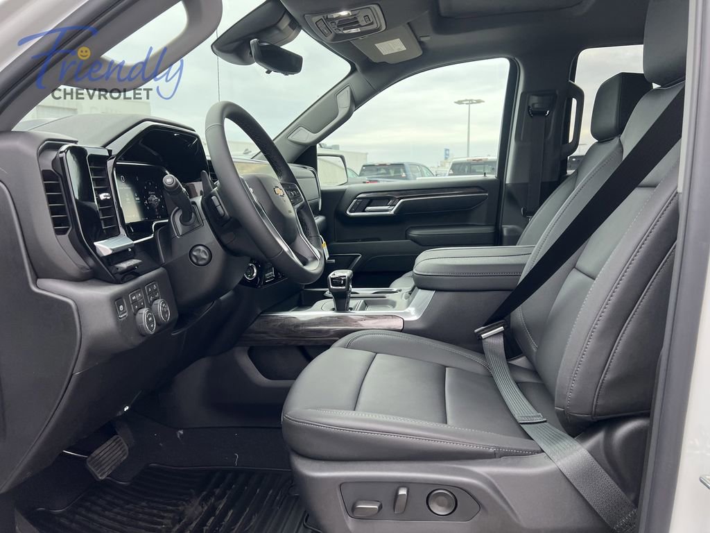 New 2026 Chevrolet Silverado 1500 LTZ w/ LTZ Premium Package AWD/4WD image 4