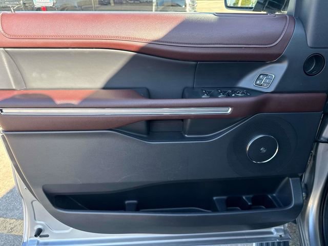 Used 2024 Ford Expedition Max Limited image 24