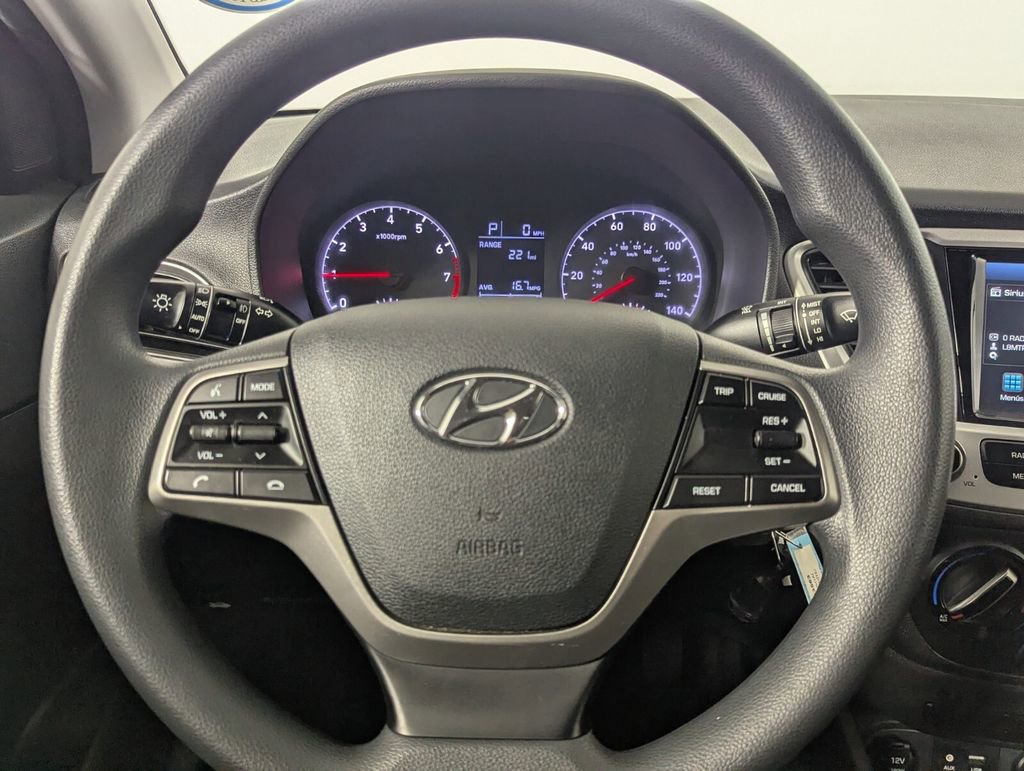 Used 2022 Hyundai Accent SEL image 18