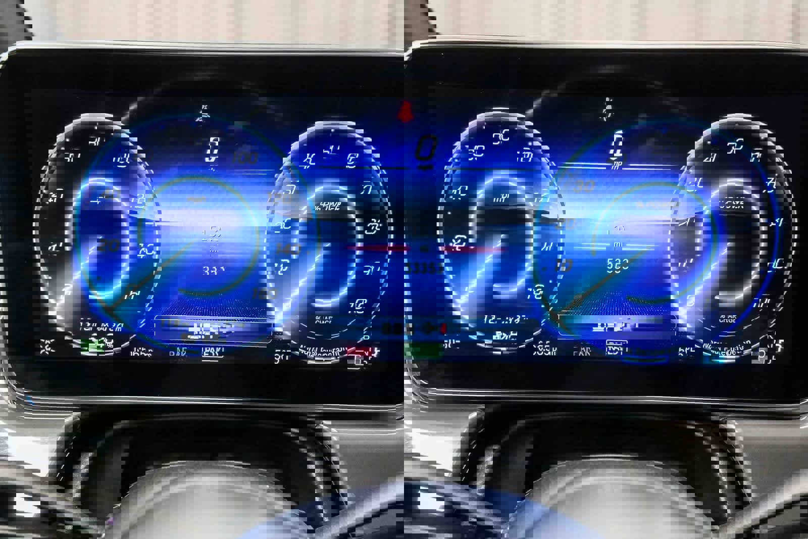 Certified 2023 Mercedes-Benz EQE 350+ 4MATIC SUV w/ Exclusive Trim Package image 11