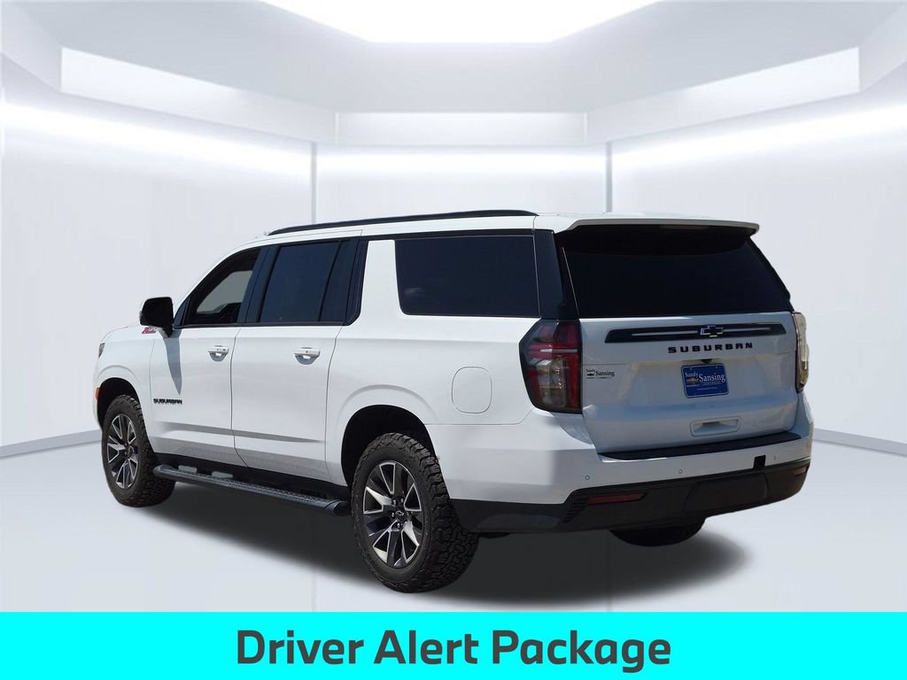 Used 2023 Chevrolet Suburban Z71 w/ Luxury Package AWD/4WD image 4