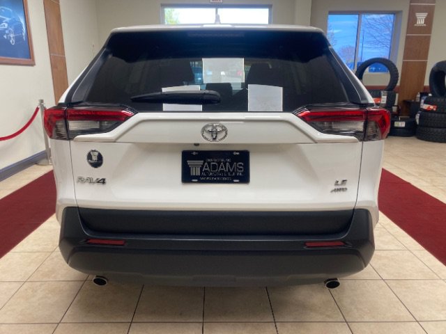 Used 2024 Toyota RAV4 LE AWD/4WD image 6