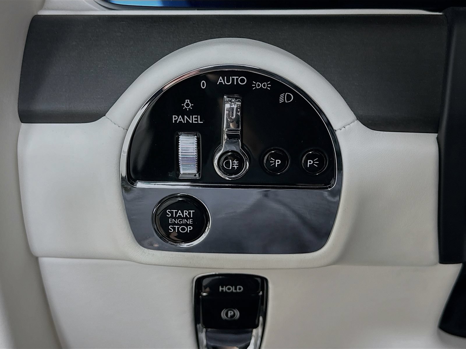 Used 2024 Rolls-Royce Spectre w/ Leather Finishing Pack AWD/4WD image 57