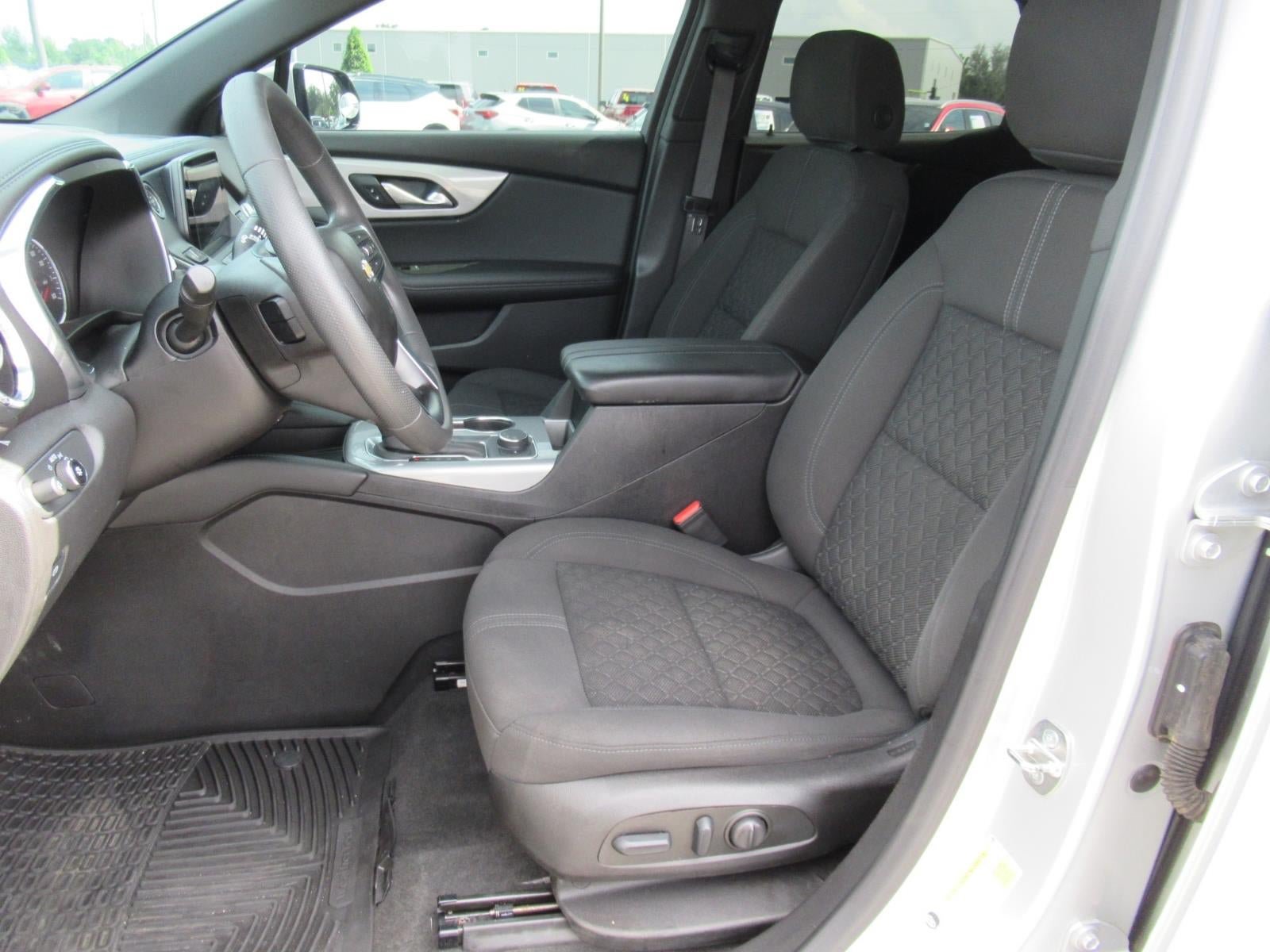 Used 2022 Chevrolet Blazer LT FWD image 18