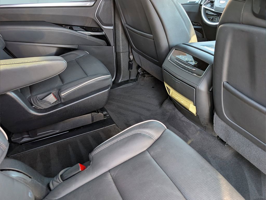 Certified 2025 Cadillac Escalade Premium Luxury image 22