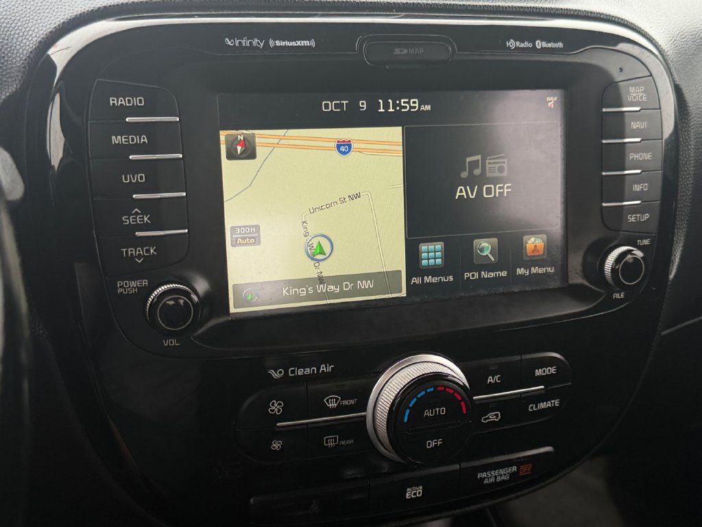 Used 2014 Kia Soul + w/ Audio Package FWD image 23