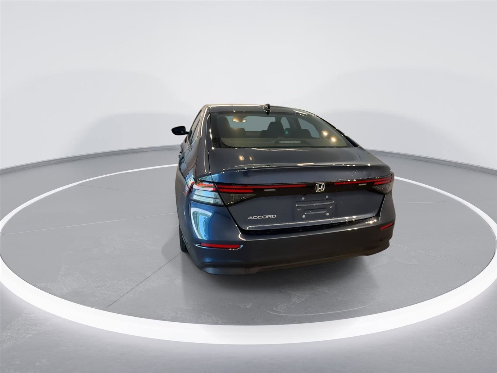 Used 2023 Honda Accord EX image 6