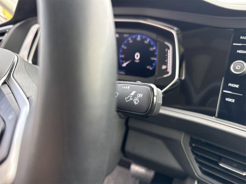 Used 2024 Volkswagen Jetta SEL image 25