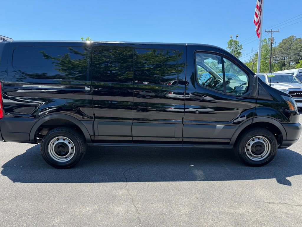 Used 2018 Ford Transit 250 130 Low Roof RWD image 8