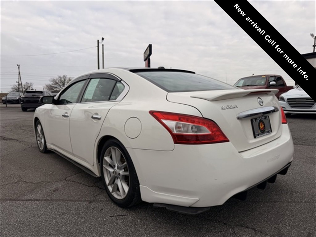 Used 2010 Nissan Maxima 3.5 SV w/ Premium Pkg image 3