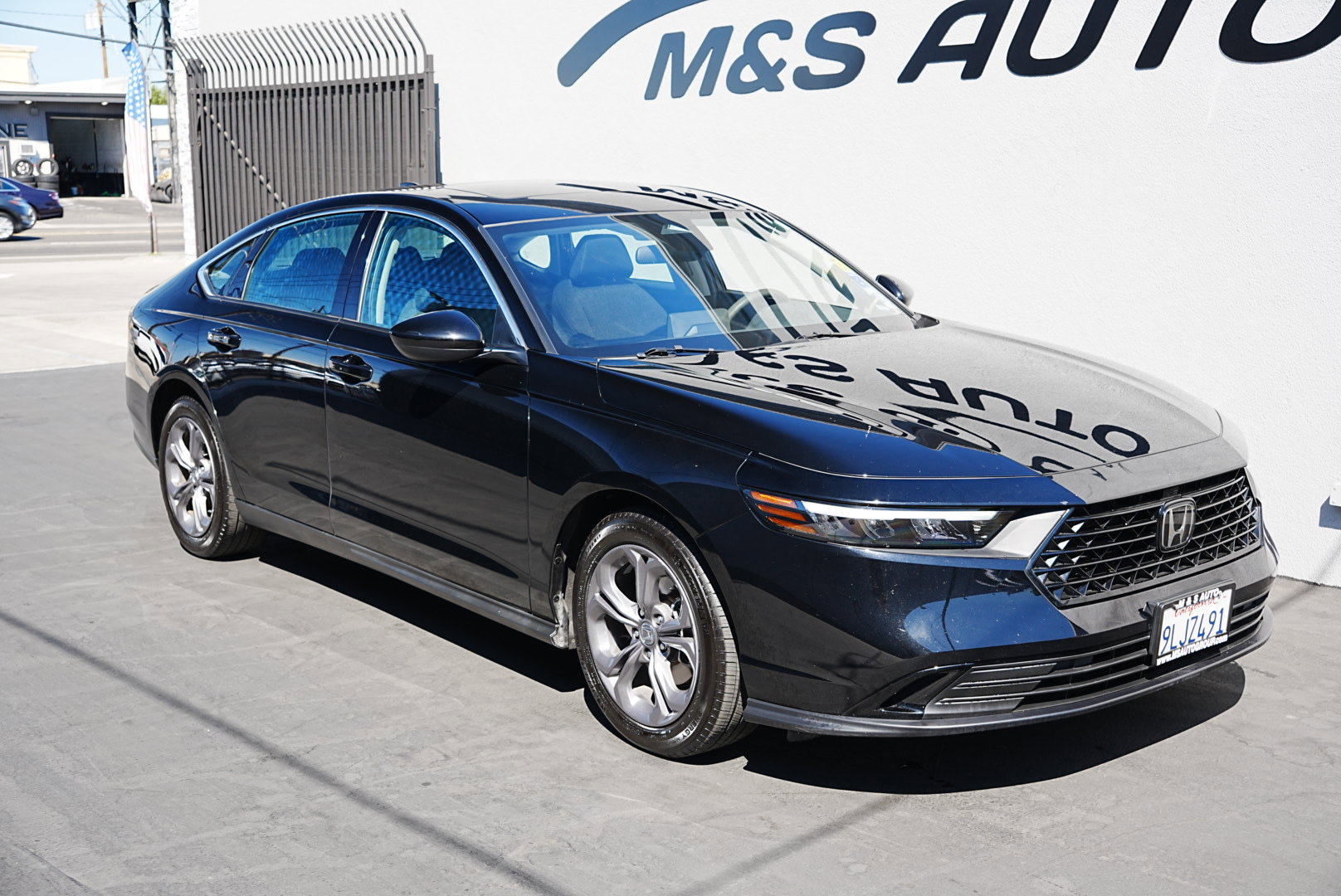 Used 2024 Honda Accord EX image 3