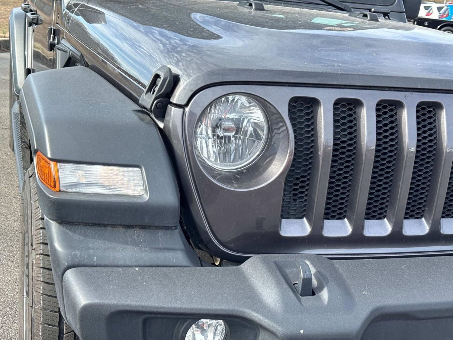 Used 2018 Jeep Wrangler Unlimited Sport image 10
