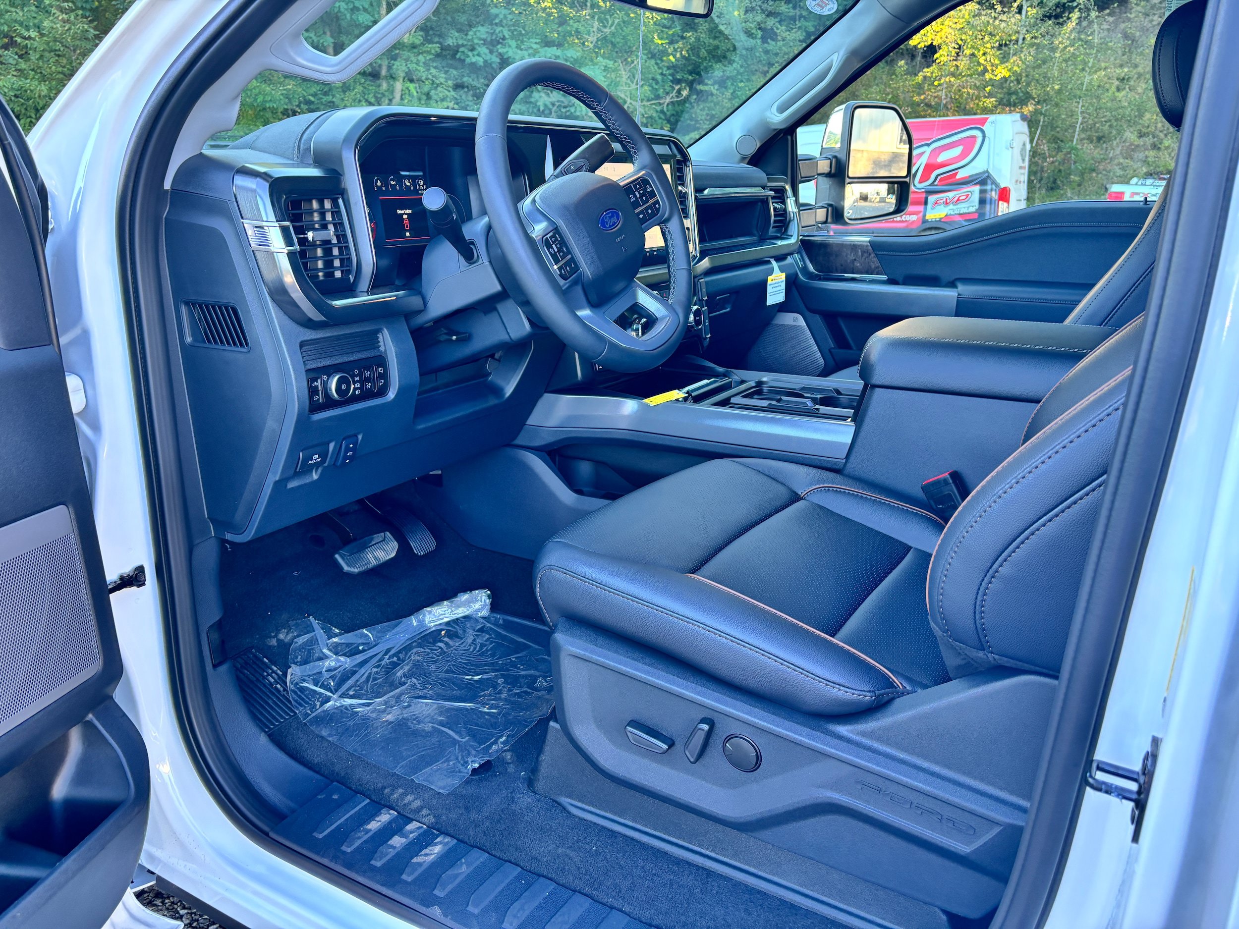 New 2027 Ford F250 Lariat w/ Lariat Premium Package AWD/4WD image 13
