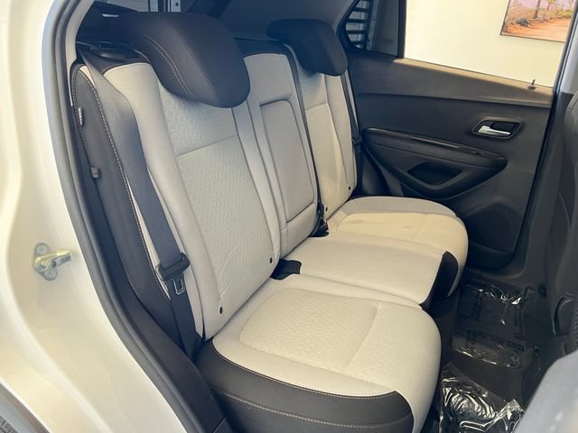 Used 2020 Chevrolet Trax LS w/ Tint and Cruise Package FWD image 48
