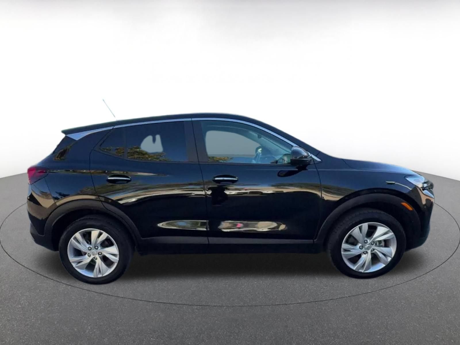 Used 2025 Buick Encore GX Preferred AWD/4WD image 15