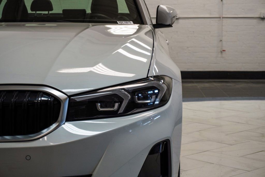 Used 2024 BMW 330i xDrive Sedan AWD/4WD image 15