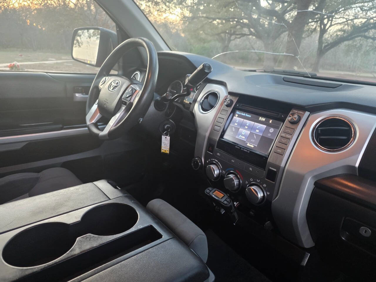 Used 2015 Toyota Tundra SR5 image 19