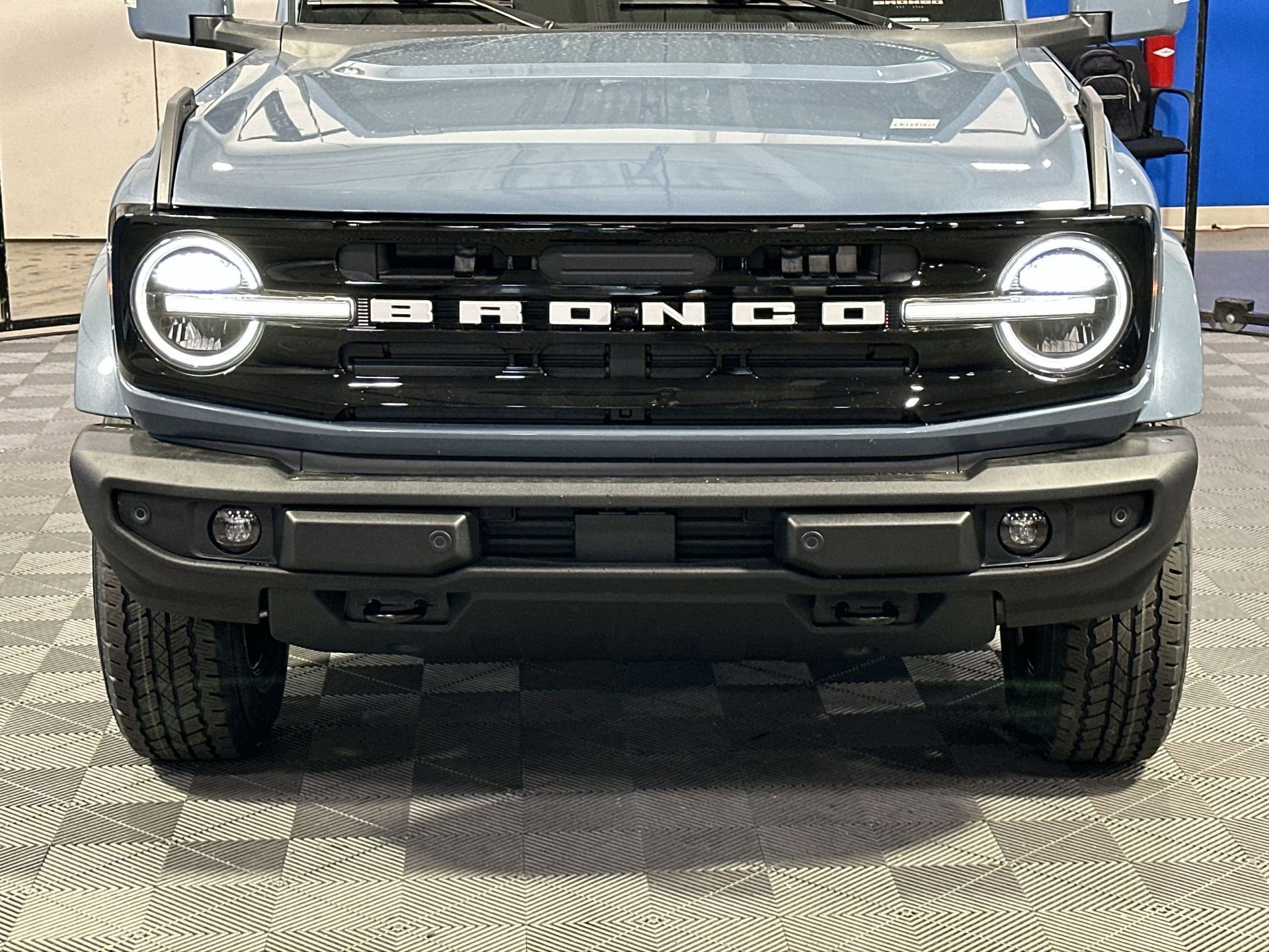 New 2025 Ford Bronco Outer Banks image 42