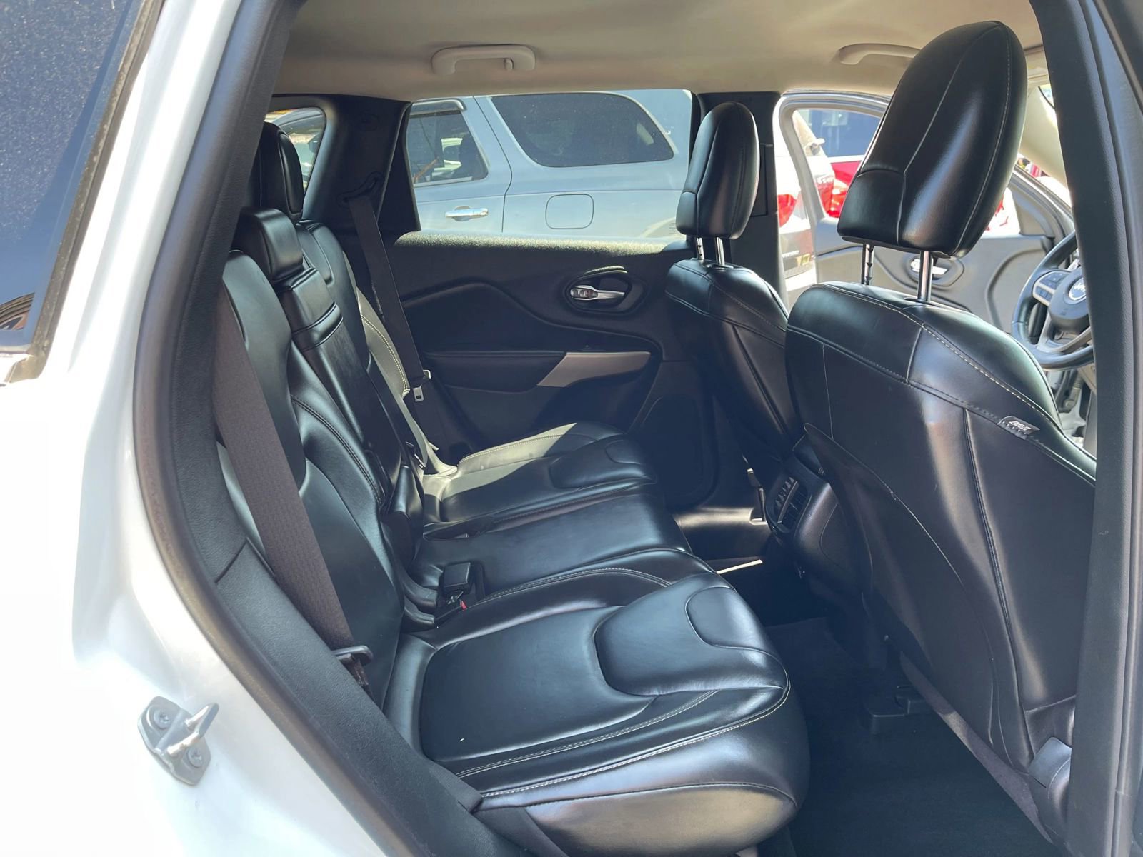 Used 2017 Jeep Cherokee Latitude w/ True North Edition image 23