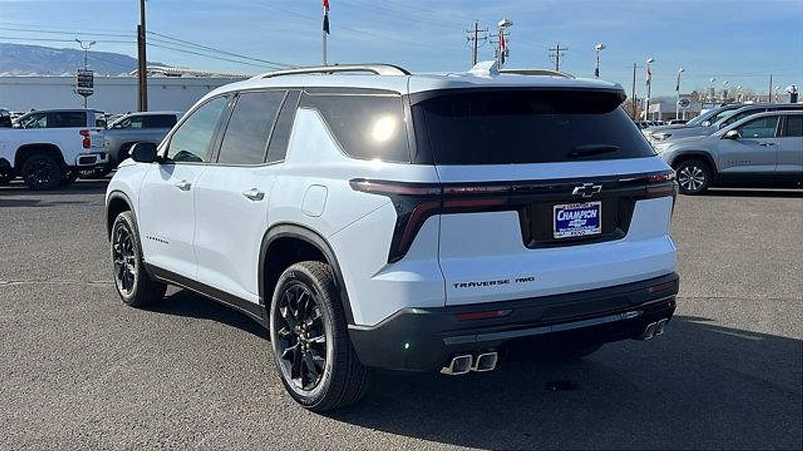 New 2026 Chevrolet Traverse LT w/ Midnight/Sport Edition image 7