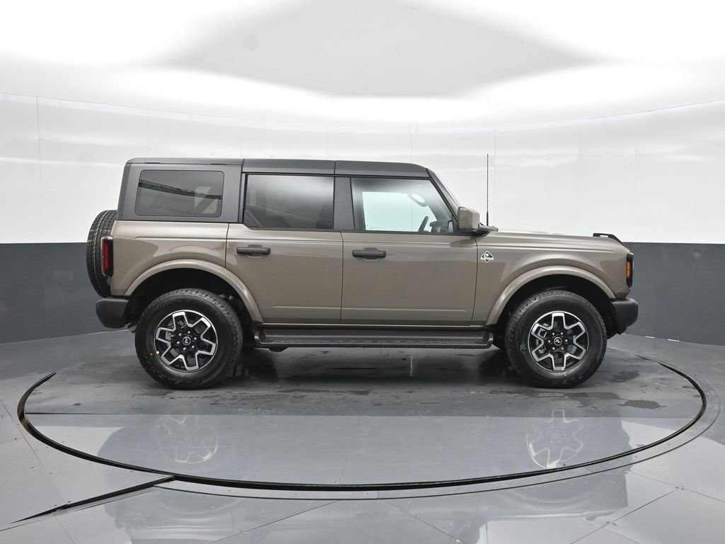 New 2026 Ford Bronco Outer Banks image 16