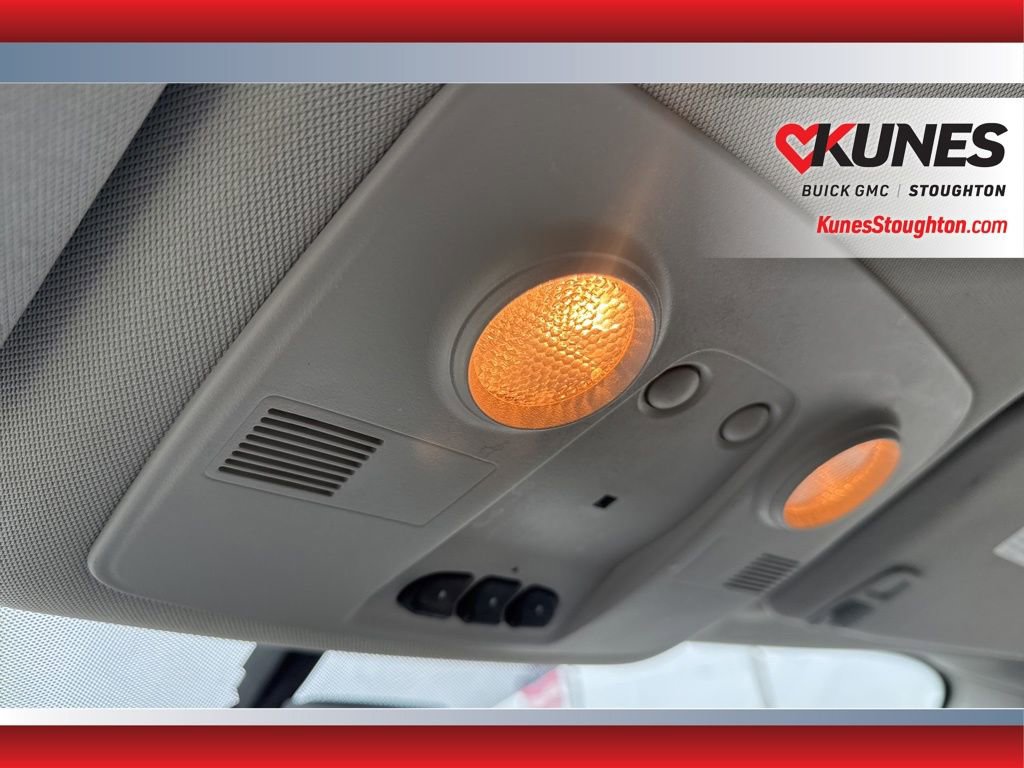 Used 2017 Chevrolet Traverse Premier image 14