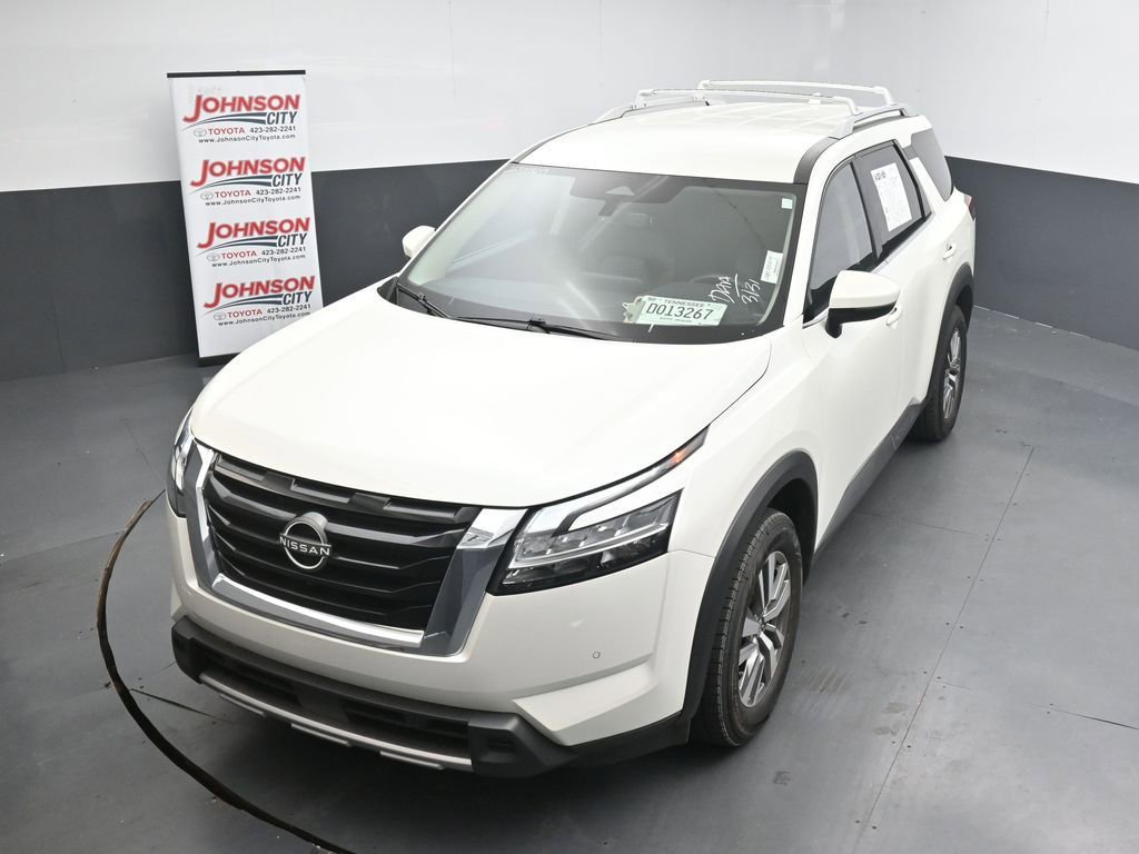 Used 2023 Nissan Pathfinder SL image 28