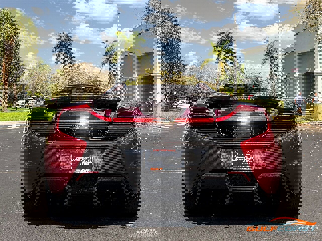 Used 2015 McLaren 650S Spider image 59